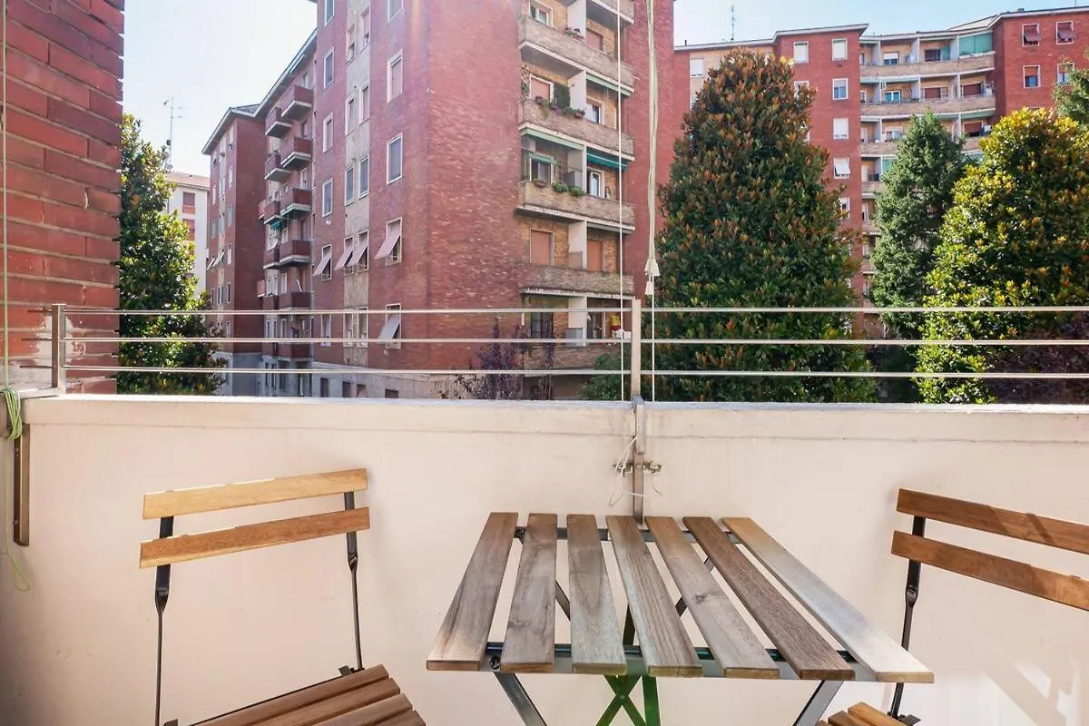 Ihost Apartment - Veneziano 8 Milano 0*,  Italia